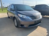 Used 2015 Toyota Sienna image 2