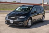 Used 2022 Chrysler Pacifica Touring-L image 3