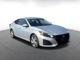 Used 2023 Nissan Altima 2.5 S image 2