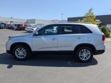 Used 2014 Kia Sorento LX image 2