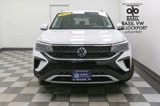 Certified 2022 Volkswagen Taos SE image 4
