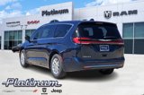 New 2025 Chrysler Pacifica Select image 4