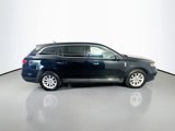 Used 2018 Lincoln MKT AWD image 5