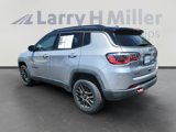 Used 2019 Jeep Compass Trailhawk image 3