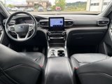 Used 2022 Ford Explorer Limited w/ Equipment Group 301A image 4