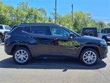 Certified 2022 Jeep Compass Latitude image 2
