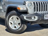 Used 2021 Jeep Gladiator Sport image 3