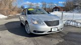 Used 2012 Chrysler 200 Limited image 2