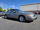 Used 2001 Ford Crown Victoria LX image 2