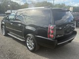 Used 2013 GMC Yukon XL Denali image 3