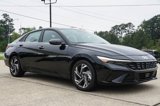 Used 2024 Hyundai Elantra Limited image 2
