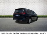Used 2023 Chrysler Pacifica Touring-L image 3