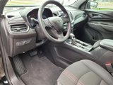 Used 2023 Chevrolet Equinox RS image 2