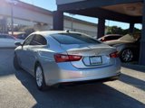 Used 2017 Chevrolet Malibu LT image 4