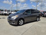 Used 2017 Toyota Sienna LE image 3
