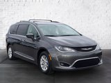 Used 2020 Chrysler Pacifica Touring-L image 2