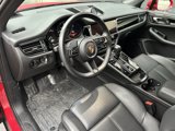 Certified 2025 Porsche Macan image 4