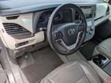 Used 2017 Toyota Sienna XLE image 4