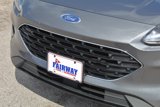 Used 2022 Ford Escape SE w/ SE Sport Appearance Package image 5