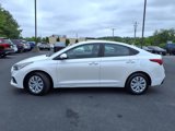 Used 2022 Hyundai Accent SE image 3