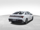 Used 2024 Hyundai Elantra Limited image 5