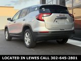Used 2022 GMC Terrain SLE image 4