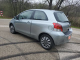 Used 2009 Toyota Yaris 2-Door Hatchback image 4
