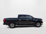 Used 2017 Nissan Titan SV image 4