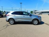 Used 2022 Ford Edge SEL w/ Convenience Package image 2