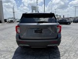 Used 2022 Ford Explorer XLT w/ Equipment Group 202A image 6