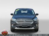 Used 2017 Ford Escape SE image 2