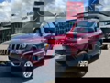 Used 2020 Jeep Grand Cherokee Laredo image 2