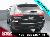 Used 2019 Jeep Grand Cherokee Altitude image 4