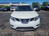 Used 2016 Nissan Rogue SV image 2