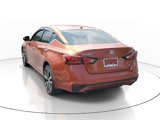 Used 2021 Nissan Altima 2.5 Platinum image 2
