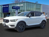 Certified 2021 Volvo XC40 T5 R-Design image 3