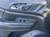 Used 2019 GMC Acadia SLT image 4