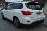 Used 2018 Nissan Pathfinder SV image 3