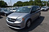 Used 2019 Dodge Grand Caravan SE w/ UConnect Hands-Free Group image 4