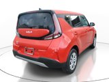 Certified 2024 Kia Soul LX image 3