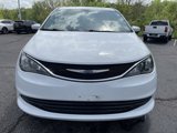 Used 2017 Chrysler Pacifica Touring image 2