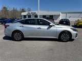 Used 2023 Nissan Altima 2.5 SV image 3