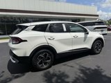 Used 2023 Kia Sportage LX image 4