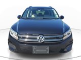 Used 2017 Volkswagen Tiguan S image 2