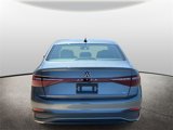 Used 2025 Volkswagen Jetta SE image 3