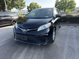 Used 2018 Toyota Sienna LE image 4