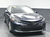 Used 2020 Toyota Camry LE image 2