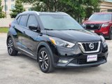 Used 2018 Nissan Kicks SR image 2