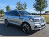 Used 2022 Lincoln Navigator Reserve image 3