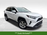 Used 2021 Toyota RAV4 XLE image 1